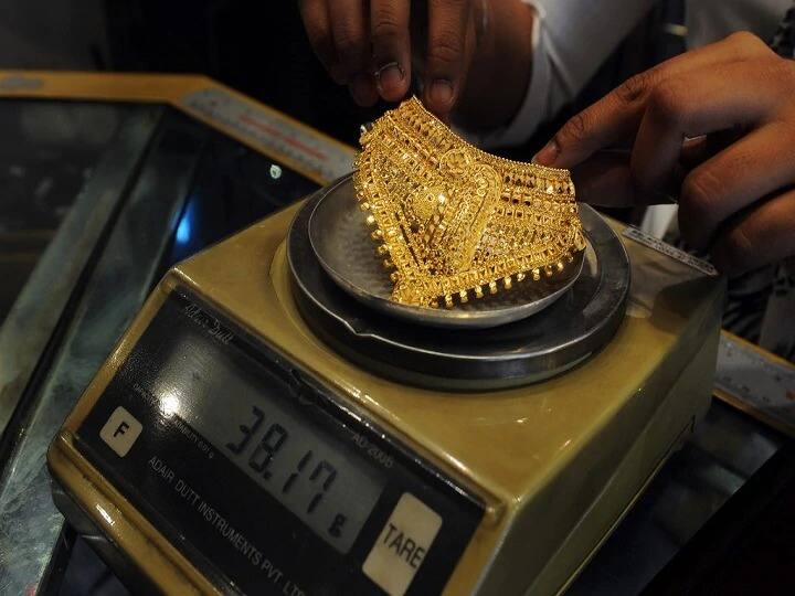 gold price crossed today 55 thousands level on new record Gold Price Today: फिर नए रिकॉर्ड स्तर पर पहुंचे सोने के दाम, सोना हुआ 55 हजारी
