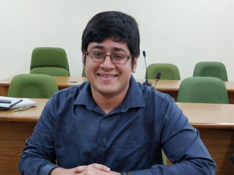 पहले अटेम्प्ट में प्रीलिम्स भी क्लियर नहीं कर पाए थे जतिन किशोर, इस साल बने हैं सेकंड टॉपर पहले अटेम्प्ट में प्रीलिम्स भी क्लियर नहीं कर पाए थे जतिन किशोर, इस साल बने हैं सेकंड टॉपर