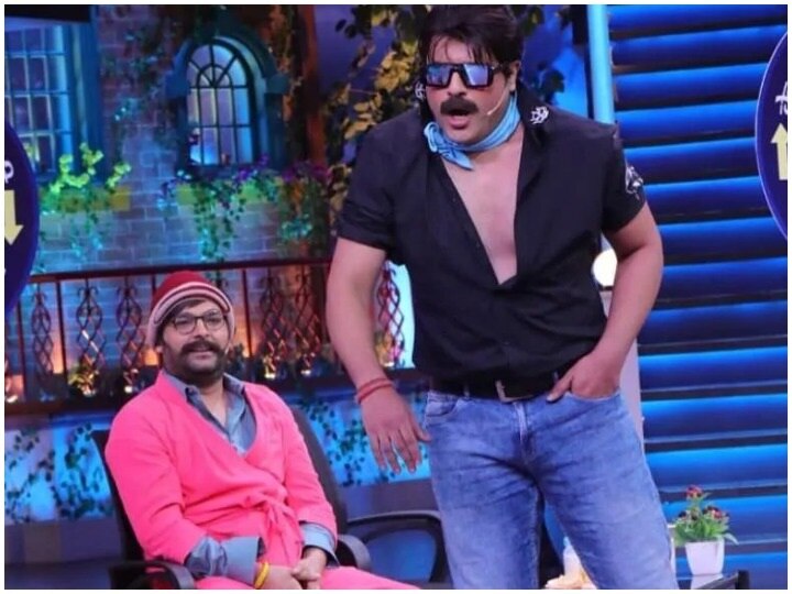 Comedian Kapil Sharma and Krushna Abhishek will crack you up with their hilarious toothless conversation जब कृष्णा ने किया कपिल से बिग बी के अंदाज में सवाल तो कॉमेडी के किंग ने ऐसे दिया जवाब