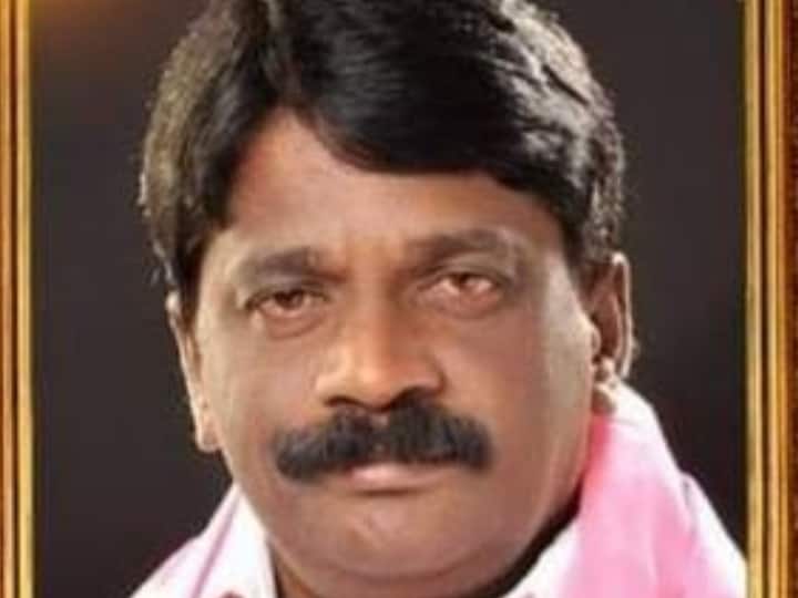 TRS विधायक रामलिंगा रेड्डी का दिल का दौरा पड़ने से निधन TRS MLA S Ramalinga reddy passes away in Telangana TRS विधायक रामलिंगा रेड्डी का दिल का दौरा पड़ने से निधन