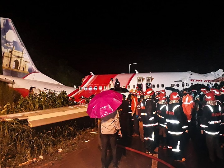 Angels Of Air India DGCA officials reach Kozhikode केरल विमान हादसा: 'एंजल ऑफ एयर इंडिया' के अधिकारी पहुंचे कोझिकोड, पीड़ित परिवारों की करेंगे मदद