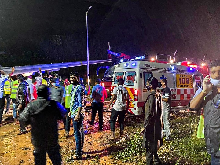 One of 18 passengers who died in Kozhikode flight crash has tested COVID19 positive केरल विमान हादसे में एक मृतक कोरोना पॉजिटिव, बचाव दल के कर्मियों का भी किया जाएगा टेस्ट