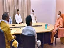 सीएम योगी का नोएडा दौरा, कानून व्यवस्था और कोरोना को लेकर की समीक्षा बैठक