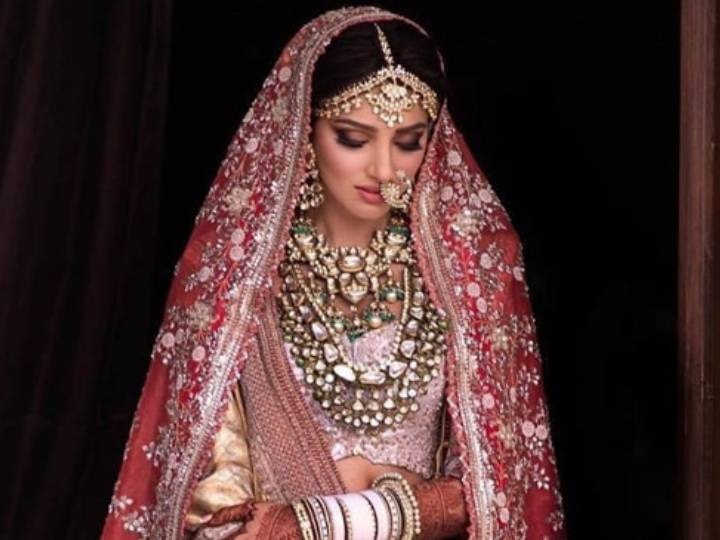 Rana Daggubati Marriage Miheeka Bajaj Wedding Lehenga Took 10,000 Hours To Make Rana Daggubati Miheeka Bajaj Wedding: मिहिका बजाज के लहंगे को बनाने में लगे थे 10 हजार घंटे