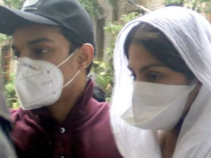 ईडी ने रिया चक्रवर्ती के भाई से रातभर की पूछताछ, रिया को फिर सोमवार को पूछताछ के लिए बुलाया Rhea Chakraborty again to visit at ED office on monday for interrogation ईडी ने रिया चक्रवर्ती के भाई से रातभर की पूछताछ, रिया को फिर सोमवार को पूछताछ के लिए बुलाया