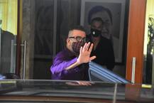 संजय दत्त लीलावती अस्पताल से हुए डिस्चार्ज, सांस लेने में तकलीफ के चलते हुए थे भर्ती, देखें तस्वीरें