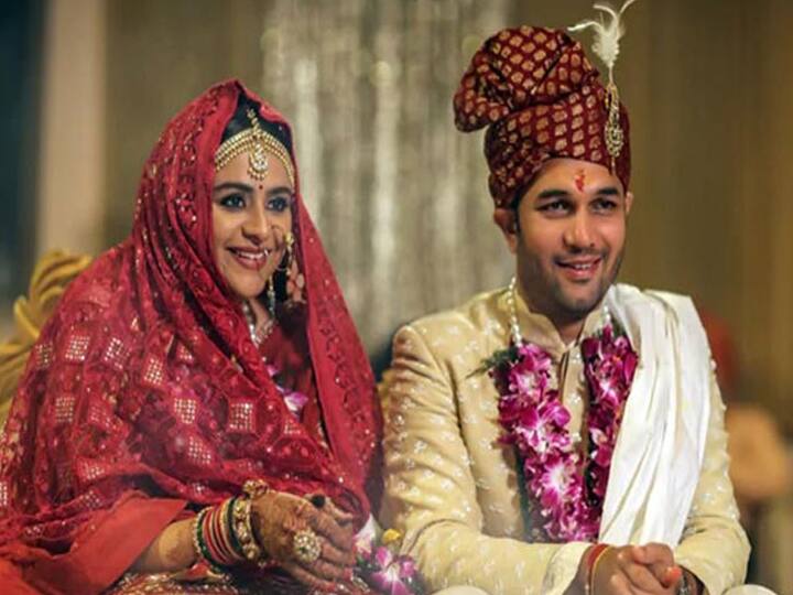एक्ट्रेस प्राची तेहलान ने दिल्ली के रहने वाले रोहित सरोहा के साथ 7 अगस्त को नई दिल्ली में शादी की थी. प्राची ने कहा था कि, समारोह में हर सुरक्षा उपाय सुनिश्चित किया गया था. शादी में हर इंसान की स्वास्थ्य और सुरक्षा मेरे लिए अत्यंत महत्वपूर्ण थी. 
