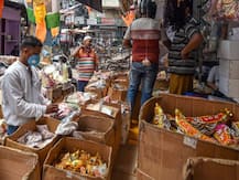 कानपुर: कोरोना की वजह से फीकी पड़ी जन्माष्टमी की रौनक, बाजारों में दिखा सन्नाटा