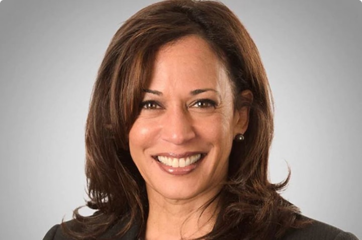 Meet Kamala Harris Indian origin Senator who will run for US Vice President Candidate जानिए कौन हैं कमला हैरिस, जो अमेरिका में होंगी उप-राष्ट्रपति पद की उम्मीदवार