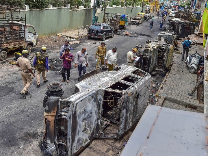 बेंगलुरू हिंसा की चार्जशीट में कांग्रेस के पूर्व मेयर का नाम, पार्टी ने कहा- ये राज्य सरकार की साजिश