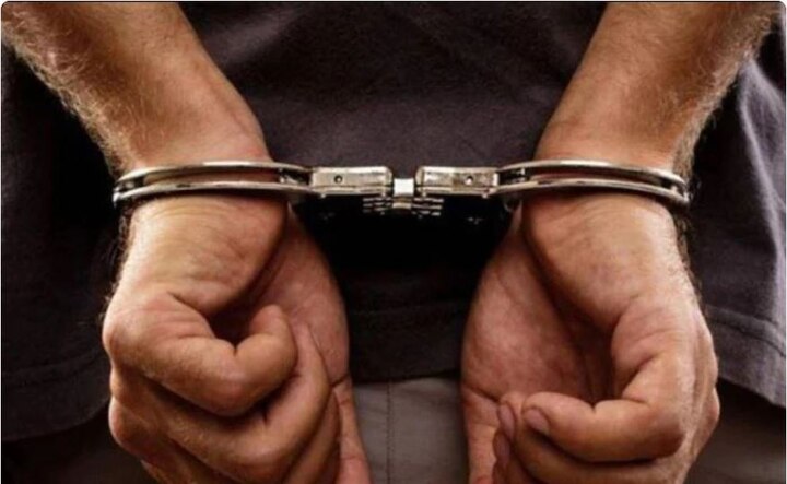 Ghaziabad Police arrest 19 people for breaking covid 19 protocol गाजियाबाद: लॉकडाउन तोड़ कर होटल में पार्टी कर रहे थे युवक, 19 को किया गया गिरफ्तार