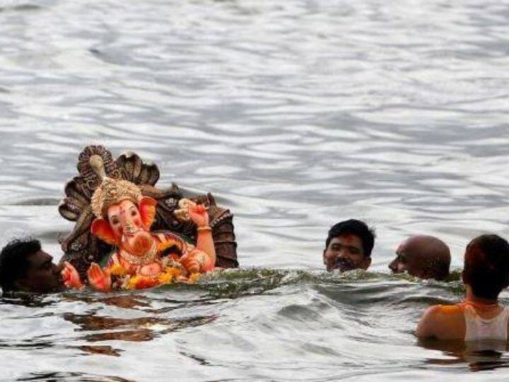 मुंबई: BMC ने कहा- समुद्र तटों पर गणपति की मूर्तियों के विसर्जन पर कोई प्रतिबंध नहीं Mumbai: BMC said- No ban on immersion of Ganapati idols on beaches मुंबई: BMC ने कहा- समुद्र तटों पर गणपति की मूर्तियों के विसर्जन पर कोई प्रतिबंध नहीं