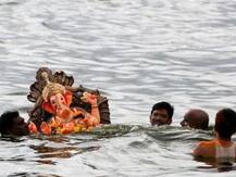 मुंबई: BMC ने कहा- समुद्र तटों पर गणपति की मूर्तियों के विसर्जन पर कोई प्रतिबंध नहीं