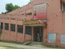 बलिया: पत्नी के प्रसव के बाद डिस्चार्ज कराने के लिए पति को बेचना पड़ा मंगलसूत्र, जांच के आदेश