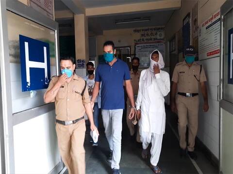 उत्तराखंड: नर्स की सुसाइड मिस्ट्री का खुलासा, पुलिस ने प्रेमी को किया गिरफ्तार उत्तराखंड: नर्स की सुसाइड मिस्ट्री का खुलासा, पुलिस ने प्रेमी को किया गिरफ्तार