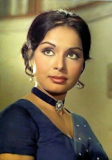 Raakhee Gulzar Birthday: Raakhee Was Born After A Few Hours Of ...