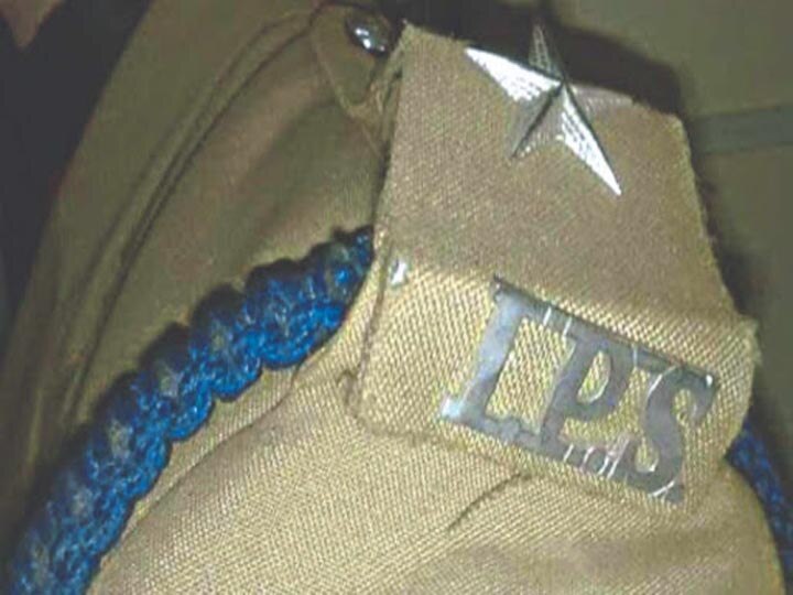 10 IPS Officers transferred and Posted in Uttar Pradesh उत्तर प्रदेशः 7 जिलों के पुलिस कप्तान बदले, 10 IPS का हुआ तबादला