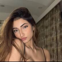 In Pics: सोशल मीडिया पर वायरल हुईं पलक तिवारी की ग्लैमरस तस्वीरें, देखिए शानदार लुक्स