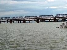 प्रयागराजः फिर बढ़ने लगा है गंगा और जमुना में पानी, लोगों की बढ़ी चिंता