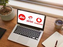 अब हर महीने मोबाइल रिचार्ज कराने का झंझट खत्म, ये हैं साल भर के लिए बेस्ट प्लान्स