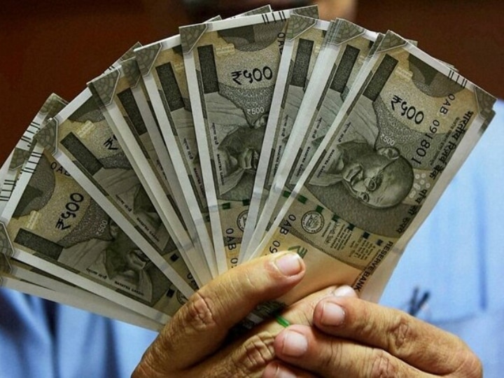 This coin of 1 rupees can rain in money, know how many crores will be found on selling 1 रुपए का ये सिक्का कर सकता है पैसों की बरसात, जानिए बेचने पर मिलेंगे कितने करोड़