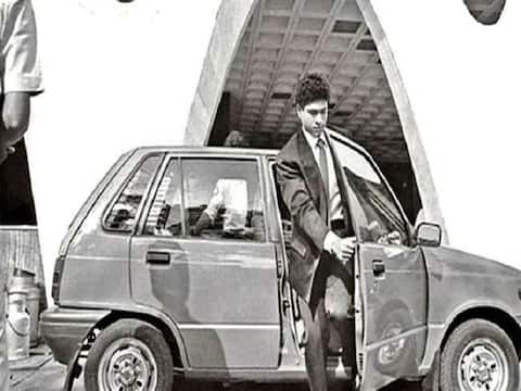 सचिन तेंदुलकर वापस चाहते हैं अपनी पहली मारुति 800, फैंस से कार मालिक को ढूंढने को कहा