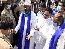 आजमगढ़: दलित ग्राम प्रधान की हत्या, परिजनों से मिलने जा रहे कांग्रेस नेताओं को पुलिस ने हिरासत में लिया