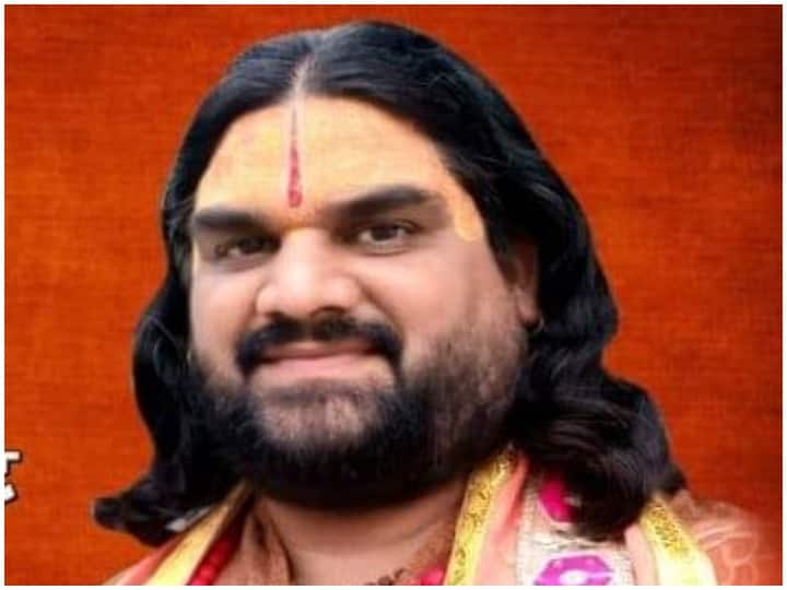 मथुराः आचार्य देव मुरारी बापू समेत 13 लोगों के खिलाफ फर्जीवाड़े की रिपोर्ट दर्ज, जांच में जुटी पुलिस Mathura: report filed against 13 people including Acharya Dev Murari Bapu ann मथुराः आचार्य देव मुरारी बापू समेत 13 लोगों के खिलाफ फर्जीवाड़े की रिपोर्ट दर्ज, जांच में जुटी पुलिस