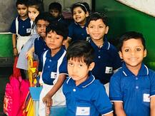 यूपीः जालौन में खुला स्कूल, बच्चों की क्लास का वीडियो वायरल, विभाग ने दिए जांच के आदेश