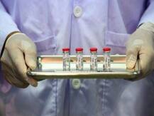 भारत में कोरोना वैक्सीन के इस्तेमाल पर आज आ सकता है बड़ा फैसला, DCGI कुछ देर में कर सकता है तारीखों का ऐलान