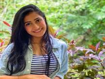 Dhanashree Verma का नया गाना Oye Hoye Hoye हुआ रिलीज, वीडियो में दिख रहा है कलरफुल अंदाज