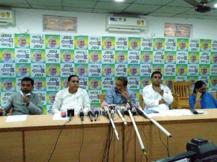 Politics not stopping with Dalit leaders, JDU leaders told Nitish Kumar, friendly of Dalits ann RJD बनाम JDU : दोनों दलों में दलित हितैषी की होड़, यहां सियासत समझिए
