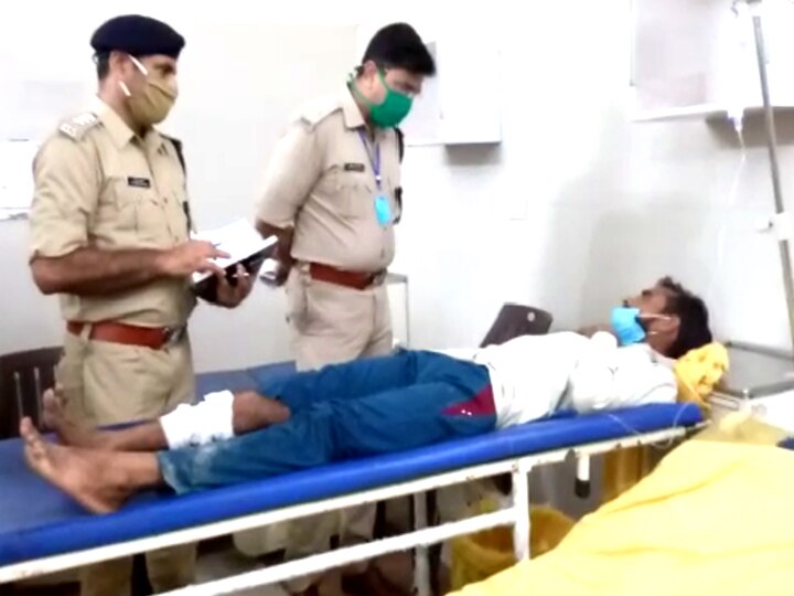 Ferozabad Police Encounter with Gansesh aka kishan arrested ANN फिरोजाबादः मुठभेड़ में पकड़ा गया 25 हजार का इनामी बदमाश गणेश, पैर में लगी गोली