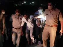 नोएडाः पुलिस मुठभेड़ में पकड़ा गया 25 हजार का इनामी आजाद, चोरी की मोटरसाइकिल बरामद