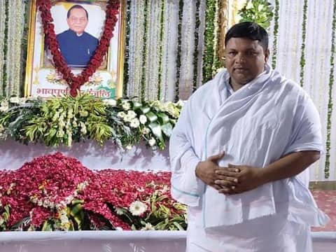 झारखंड के कृषि मंत्री बादल पत्रलेख कोरोना से संक्रमित, संपर्क में आए लोगों से जांच कराने की अपील झारखंड के कृषि मंत्री बादल पत्रलेख कोरोना से संक्रमित, संपर्क में आए लोगों से जांच कराने की अपील