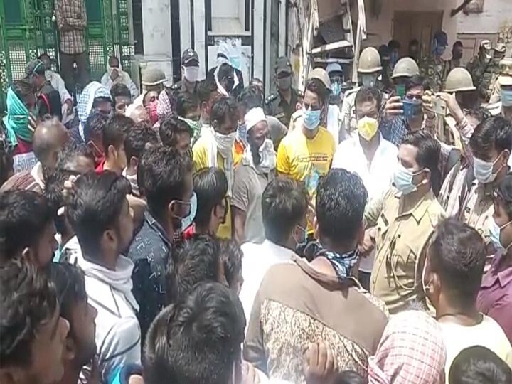 Meerut Nagar Nigam starts campaign against dairy operators ann मेरठ: डेयरी संचालकों को शहर से बाहर भेजने के लिये नगर निगम ने चलाया अभियान, जमकर हुआ हंगामा