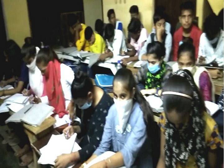 फिरोजाबाद: बंद के आदेश के बाद भी चल रहा है कोचिंग सेंटर, डीआईओएस ने कहा- होगी कार्रवाई UP: Coaching center is running even after the order of the government shutdown in Firozabad ANN फिरोजाबाद: बंद के आदेश के बाद भी चल रहा है कोचिंग सेंटर, डीआईओएस ने कहा- होगी कार्रवाई