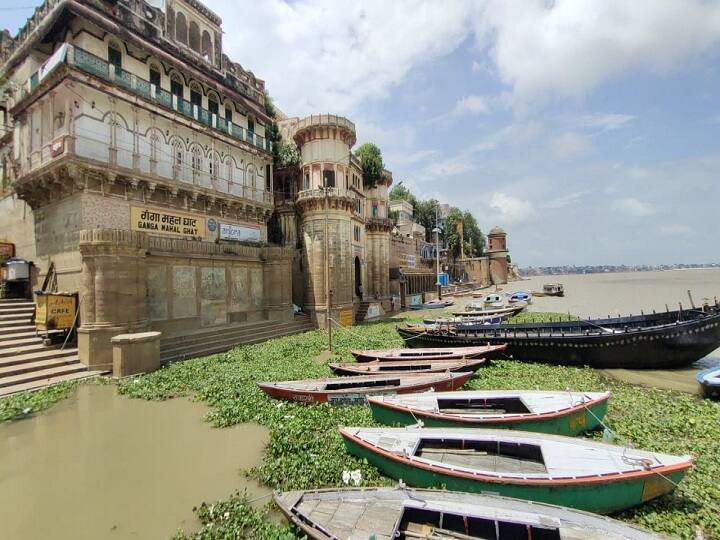 वाराणसी : गंगा नदी उफान पर पहुंची, प्रशासन के दावों पर उठे सवाल