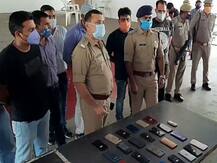 मेरठ: गायब हुए मोबाइल फोन मिलने के बाद खिले लोगों के चेहरे, पुलिस को कहा- धन्यवाद