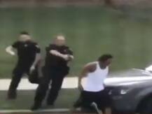 US: जैकब ब्लेक के तीन बेटे कार में पीछे बैठे थे जब पुलिस ने चलाई ताबड़तोड़ गोलियां, एक बेटे का था जन्मदिन