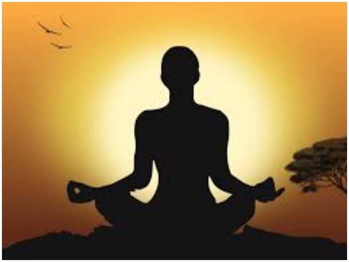 Health Tips: Meditation might worsen anxiety: Study claims Health Tips: क्या मेडिटेशन से बेचैनी और डिप्रेशन में होता है फायदा? जानिए- क्या है नया दावा