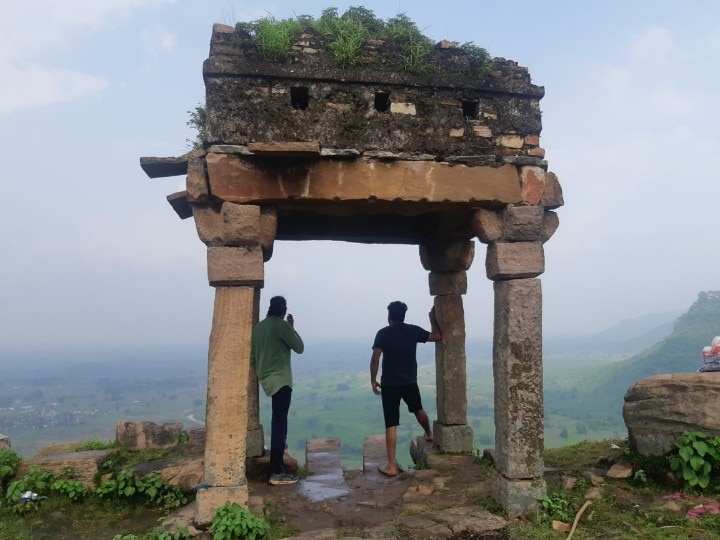 बिहार : भारत का एकमात्र ऐसा किला जो जमीन पर नहीं, बल्कि जमीन के नीचे है, यहां पढ़ें अकल्पनीय जानकारी