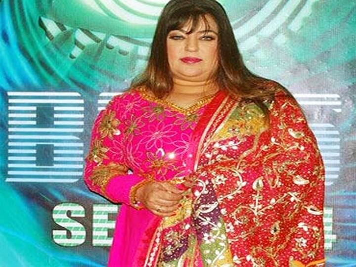 एक्स बिग बॉस कंटेस्टेंट डॉली बिंद्रा रियलिटी शो का हर सीजन फॉलो करती हैं. 'बाप पे मत जाना' से मशहूर हुई डॉली बिंद्रा के नखरे भी काफी थे. 