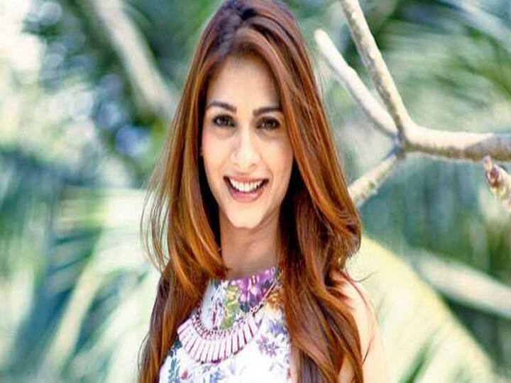 अजय देवगन की साली साहिबा और काजोल की बहन तनिषा मुखर्जी ने बिग बॉस के 7वें सीजन में हिस्सा लिया और यहां वो अपने अफेयर के किस्सों और नखरों को लेकर ही चर्चा में रही थी.