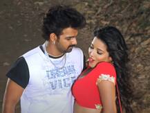 इंटरनेट पर वायरल हो रहा है पवन सिंह और मोनालिसा का ये रोमांटिक भोजपुरी गाना, यहां देखें