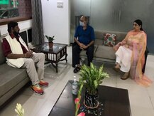 फरीदाबादः सुशांत के पिता केके सिंह से की केंद्रीय मंत्री रामदास अठावले ने मुलाकात, परिवार के साथ जताई संवेदना