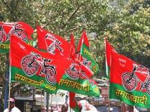 लखनऊ में लाठीचार्ज के विरोध में सपा कार्यकर्ताओं ने किया प्रदर्शन, बोले- माफी मांगे सरकार