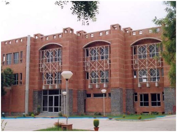 Jamia Hamdard University ने आवेदन की अंतिम तिथि आगे बढ़ाई, पढ़ें डिटेल्स Jamia Hamdard University Admissions 2020 Last Date To Apply Extended Jamia Hamdard University ने आवेदन की अंतिम तिथि आगे बढ़ाई, पढ़ें डिटेल्स