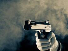 सुल्तानपुर: मामूली विवाद के दौरान नशे में धुत रेलवे गेटमैन ने चलाई गोली, राहगीर घायल