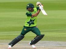 T-20 क्रिकेट के नंबर एक बल्लेबाज बाबर ने बनाया खास रिकॉर्ड, विराट को इस मामले में पीछे छोड़ा